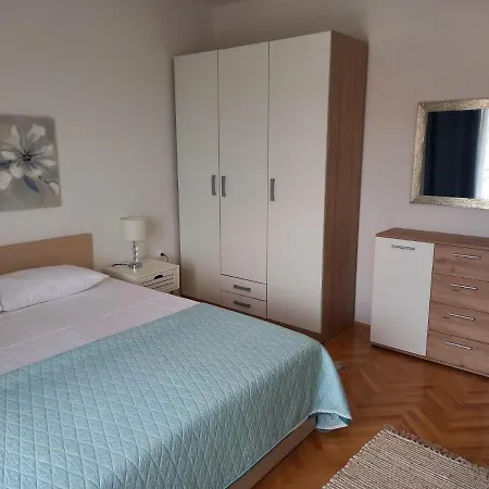 Apartment Vito Podgora